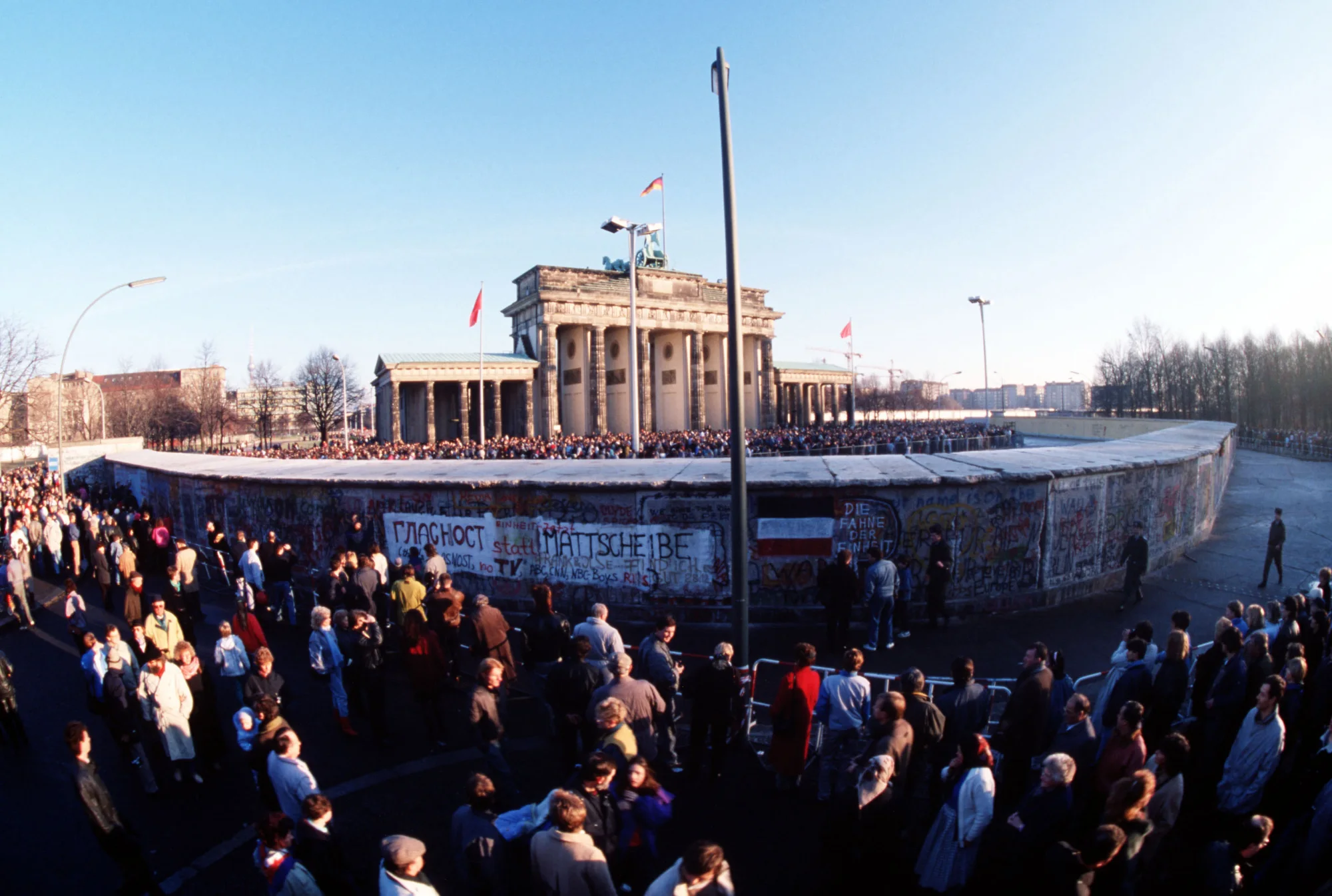 The Brandenburg Gate seen past the Berlin Wall in December 1989.